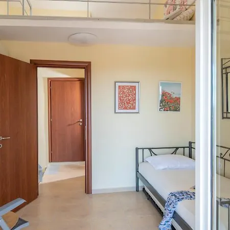 Maisonette Anna Neos Marmaras