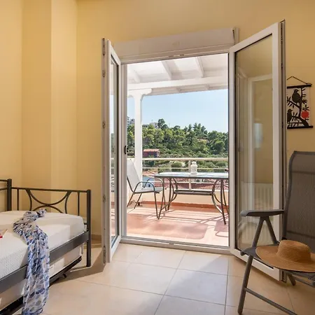 Maisonette Anna * Neos Marmaras